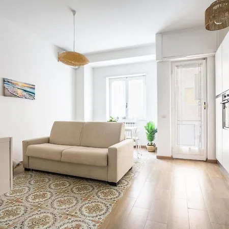 Good Vibes Apartament Lido di Ostia